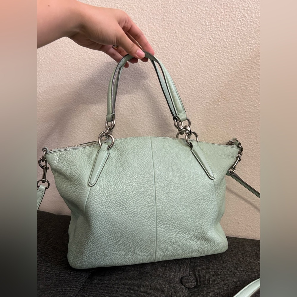 Coach Mint Green Leather Handbag
KELSEY SATCHEL IN PEBBLE LEATHER - Picture 5 of 10